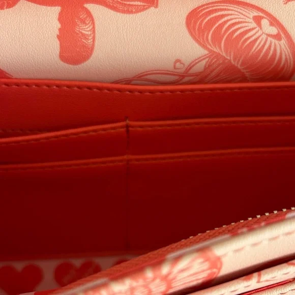 ☀️Betsey Johnson Pink Crossbody Bag With Coral Sea Life and Coin pouch - Picture 7 of 15